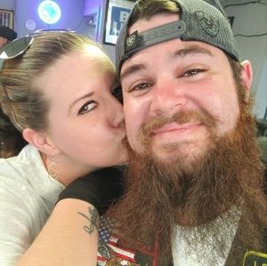 Meet your Posher, Adam